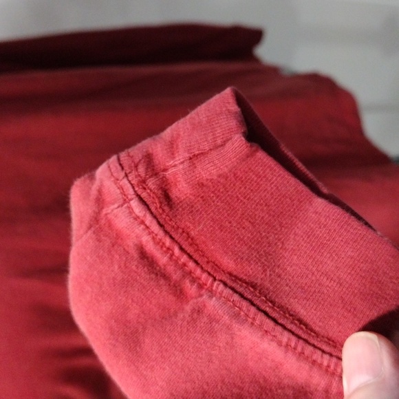 Cuffys Cape Cod red cotton long sleeve t-shirt. Medium - Picture 6 of 7
